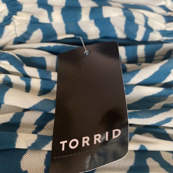 Torrid zebra white Stretch Mesh Cropped Shirred Cami - Picture 7 of 10